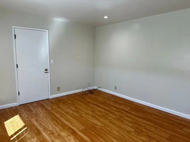 839 E Dana St Mountain View, CA 94041 photo 5