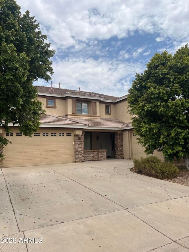 13518 W Verde Ln photo 3