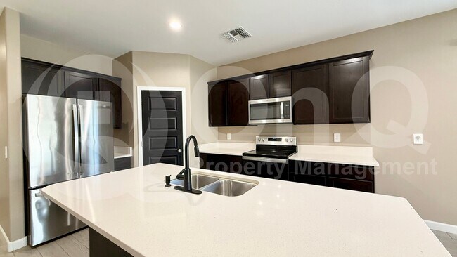 24234 W Verlea Dr Buckeye, AZ 85326 photo 4