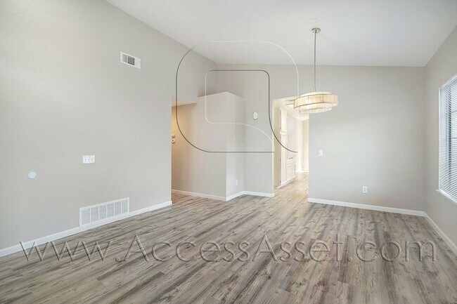 24387 Cam Vasco Murrieta, CA 92562 photo 5
