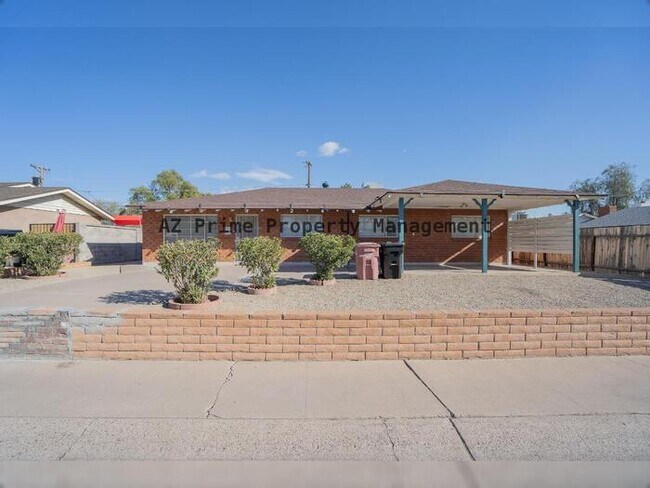3523 Hayden Rd Scottsdale, AZ 85251 photo 2