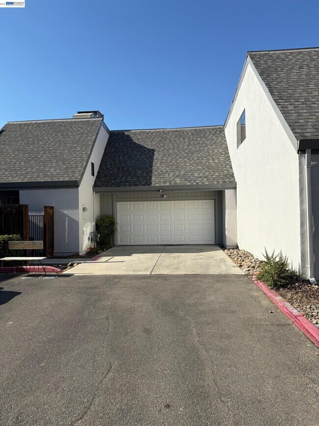 101 E Portola Way Tracy, CA 95376