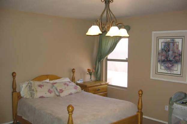 15667 W Port Au Prince Ln Surprise, AZ 85379 photo 4