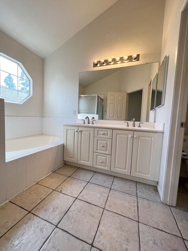 12625 El Camino Real San Diego, CA 92130 photo 5