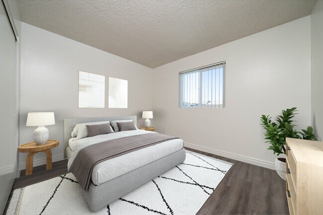 305 W San Marcos Blvd San Marcos, CA 92069 photo 3