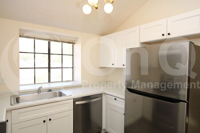 921 W University Dr Mesa, AZ 85201 photo 2