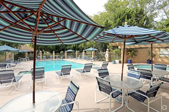 Foxwood - 30 Day Rentals! photo 3
