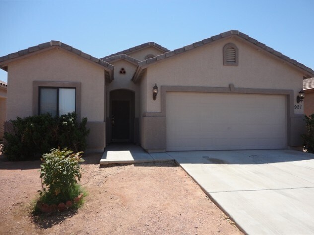 921 W Saint Charles Ave Phoenix, AZ 85041
