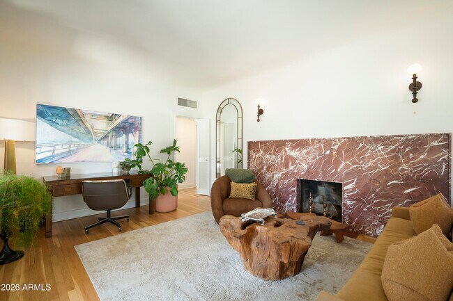 16 W Colter St Phoenix, AZ 85013 photo 4