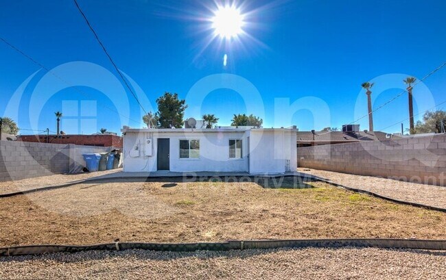 2308 E Yale St Phoenix, AZ 85008 photo 3