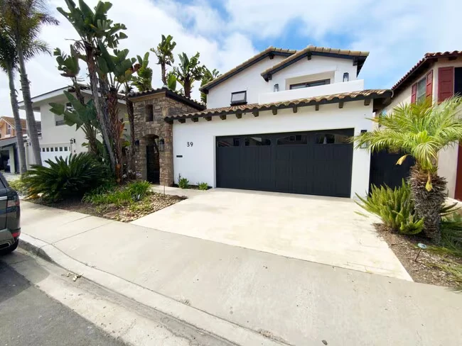 39 Green Turtle Rd Coronado, CA 92118 photo 2