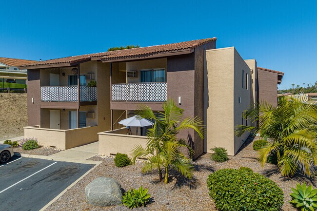 Ascot Village photo 5