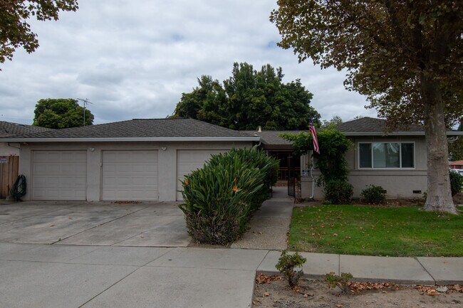 1551 Minardi Ave
