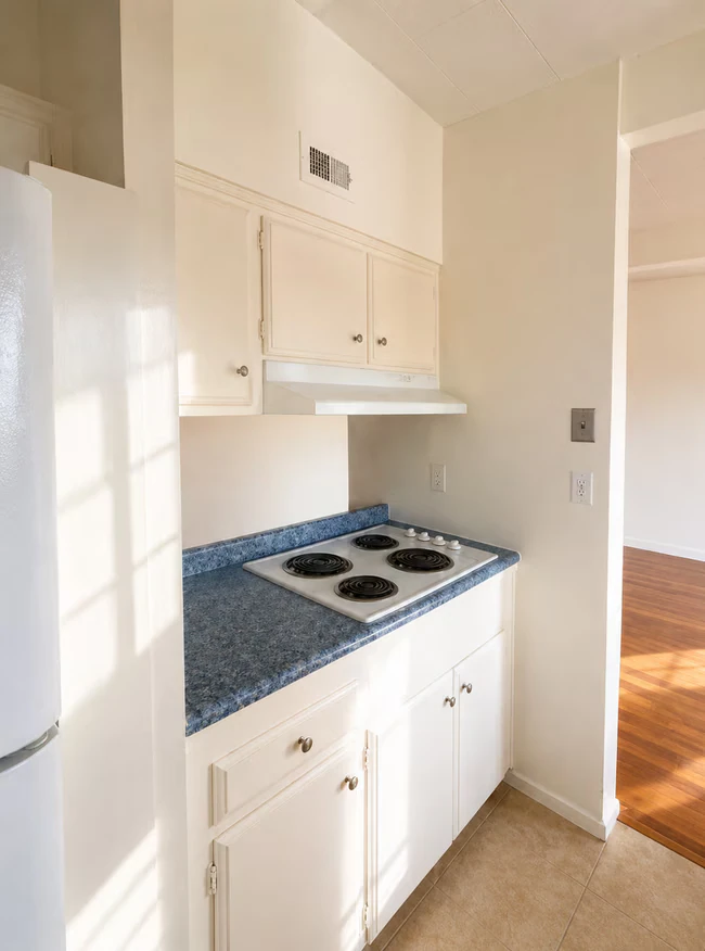5814 Lord Cecil St San Diego, CA 92122 photo 5