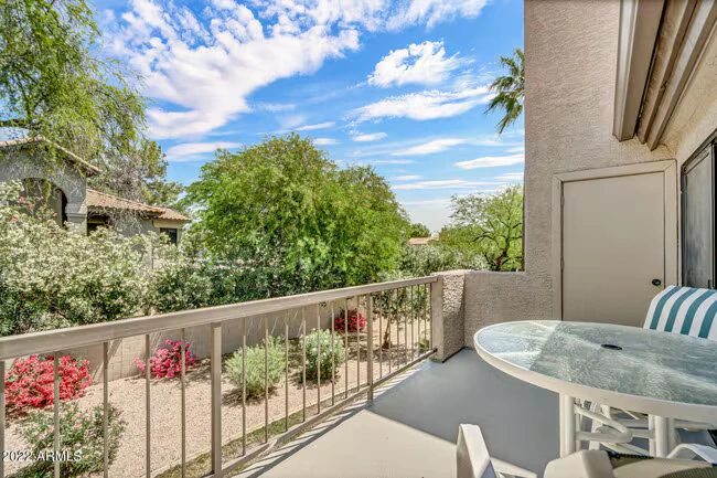 9460 E Mission Ln Scottsdale, AZ 85258 photo 4