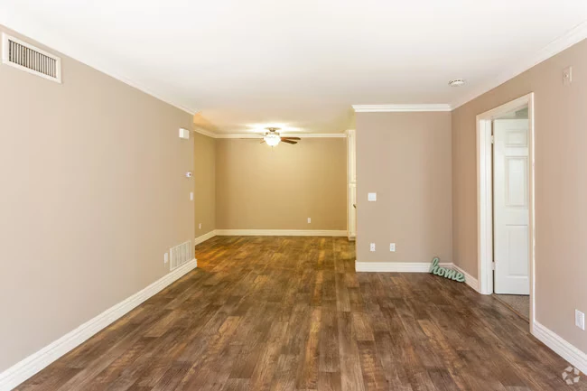 Elan - Scripps Terrace photo 2
