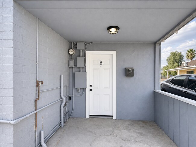 5915 W Palmaire Ave Glendale, AZ 85301 photo 5