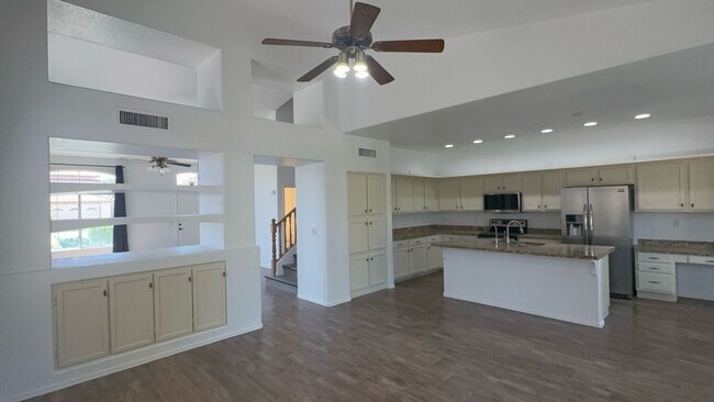 Beautiful Chandler Rental Dobson &amp; Ray photo 4