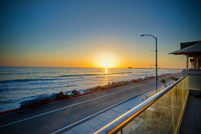 714 S The Strand Oceanside, CA 92054 photo 4