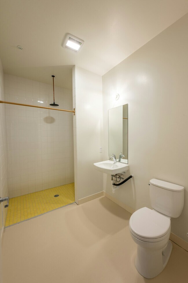 1932 Kearney Ave San Diego, CA 92113 photo 5