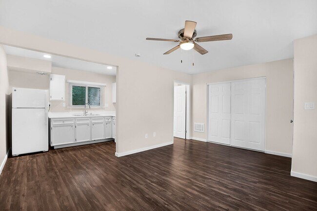Studio 49-103 floor plan