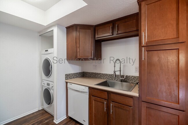 729 W Coolidge St Phoenix, AZ 85013 photo 4