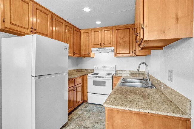 3557 Kenora Dr Spring Valley, CA 91977 photo 2