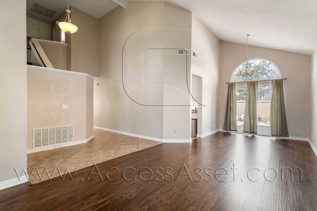 30016 Jon Christian Pl Temecula, CA 92591 photo 5