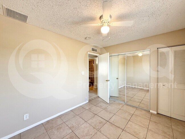 4715 E Alta Vista Rd photo 5