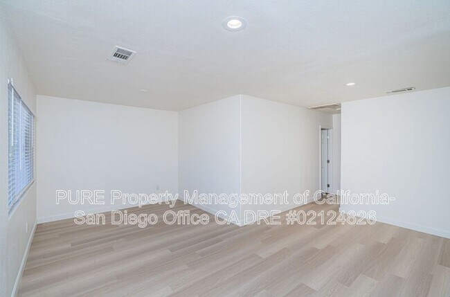 3219 L St San Diego, CA 92102 photo 3