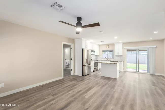 1602 W Rockwood Dr Phoenix, AZ 85027 photo 4