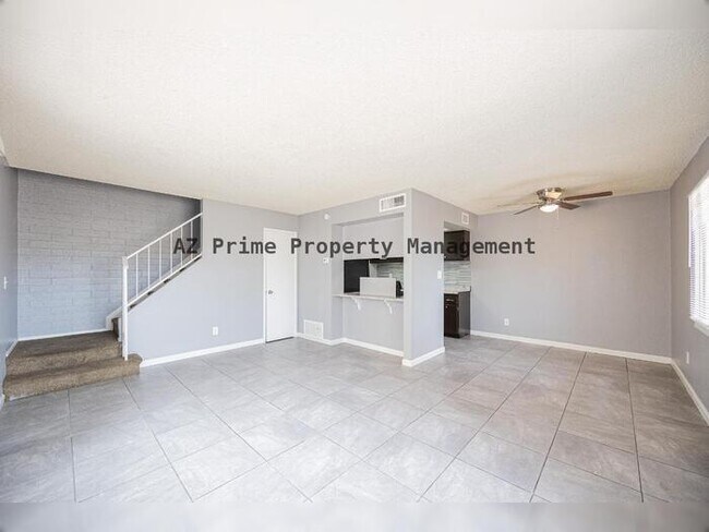 5414 W Lynwood St Phoenix, AZ 85043 photo 4