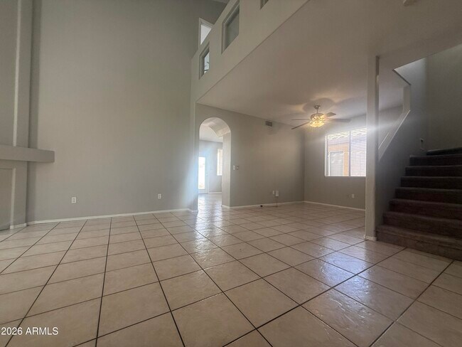 2110 E Saltsage Dr photo 5