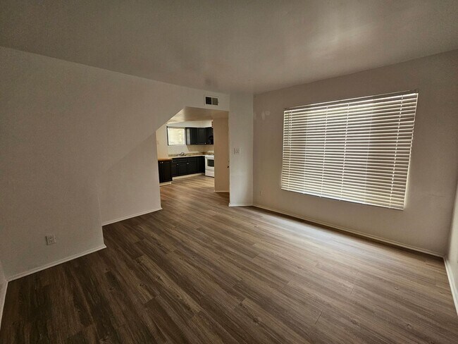 1715 E Pepper Cir Mesa, AZ 85203 photo 3