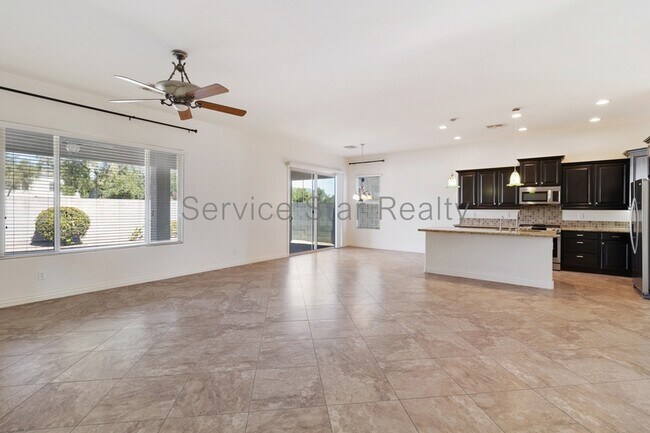 18146 W Young St Surprise, AZ 85388 photo 5