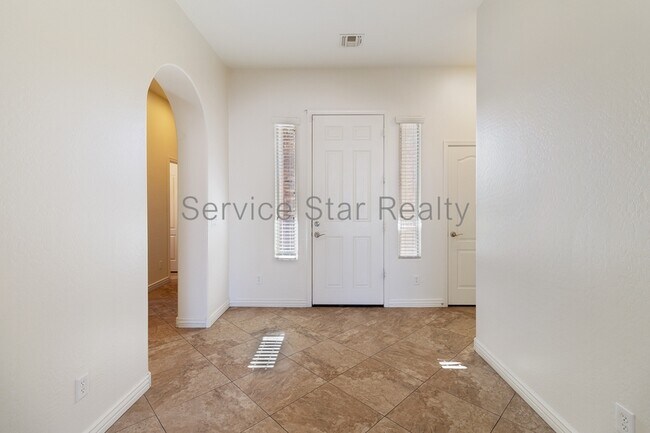 18146 W Young St Surprise, AZ 85388 photo 4