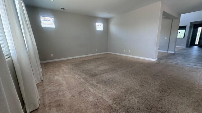 10015 E Wavelength Ave Mesa, AZ 85212 photo 3