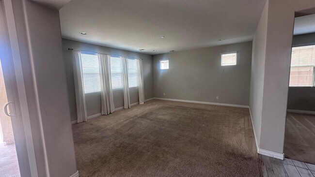 10015 E Wavelength Ave Mesa, AZ 85212 photo 2