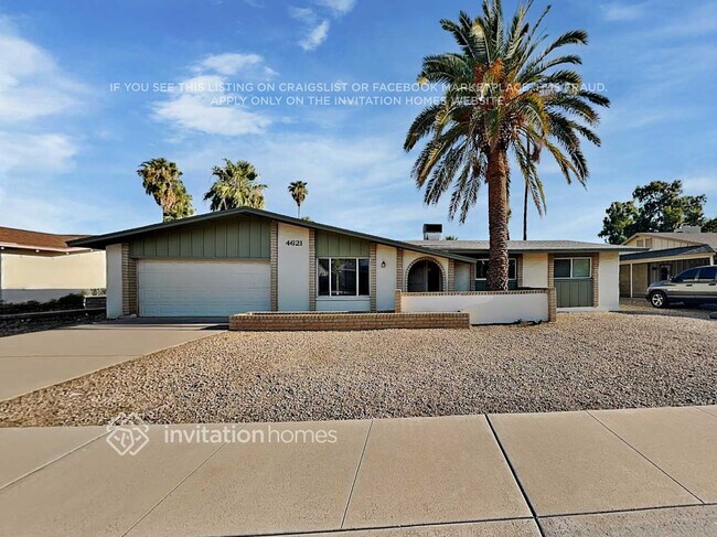 4621 W Carol Ave