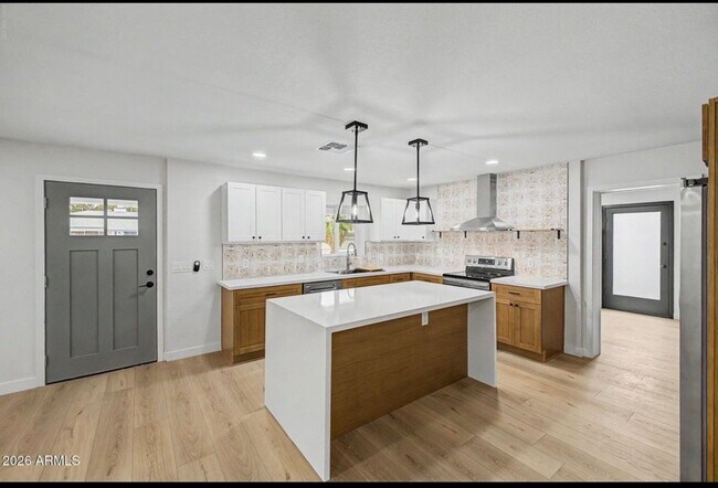 3302 W Pierson St Phoenix, AZ 85017 photo 4