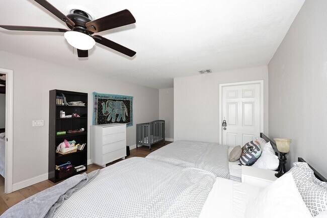 3413 N 16th Dr Phoenix, AZ 85015 photo 3