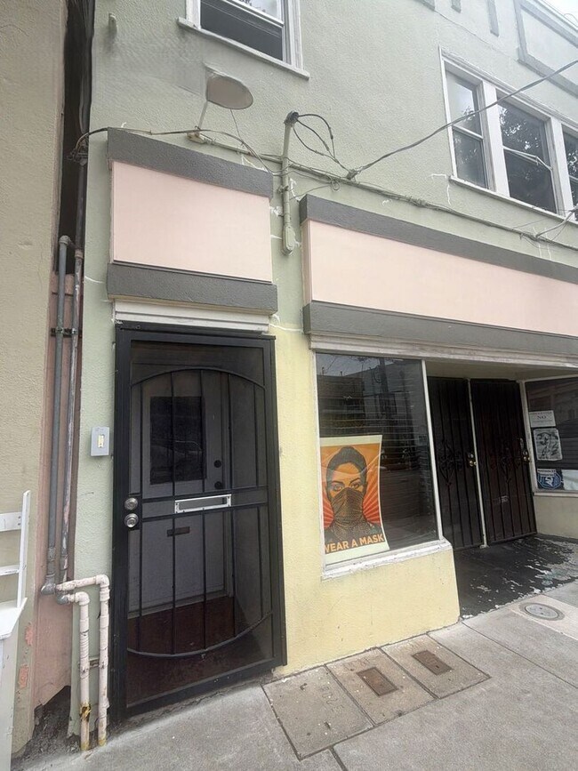 5318 Fairfax Ave Oakland, CA 94601
