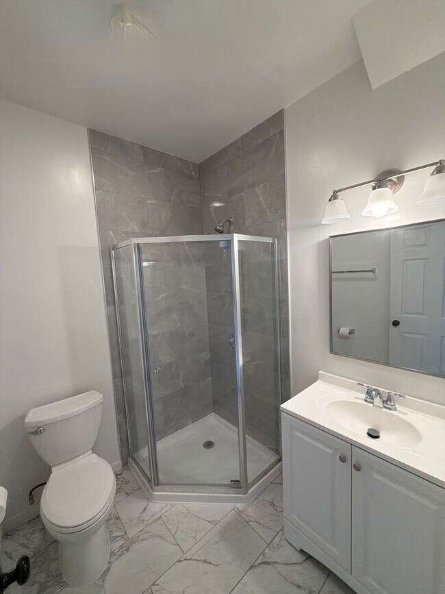 5318 Fairfax Ave Oakland, CA 94601 photo 4