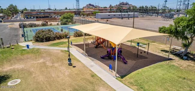 3126 N 68th St Scottsdale, AZ 85251 photo 4
