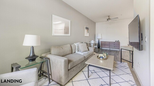 1811 E Apache Blvd Tempe, AZ 85281 photo 2