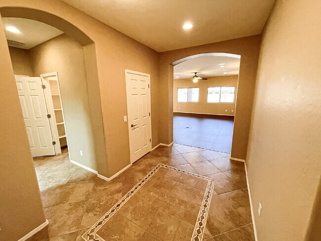 668 W Stanley Ave San Tan Valley, AZ 85140 photo 3