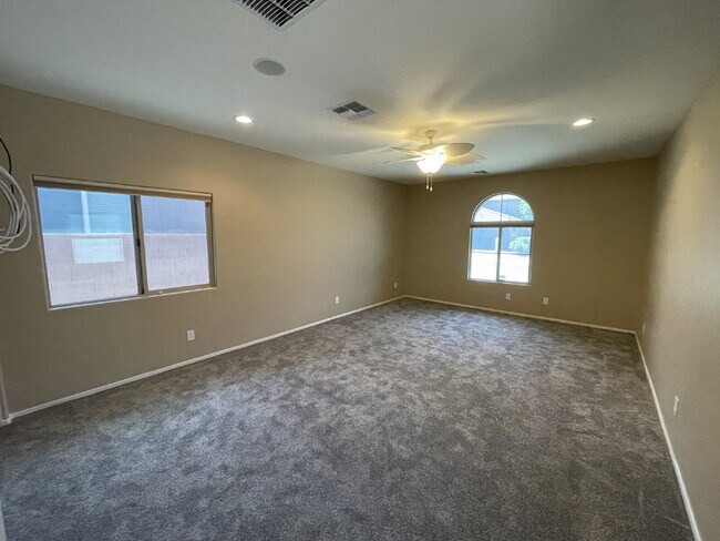 668 W Stanley Ave San Tan Valley, AZ 85140 photo 4