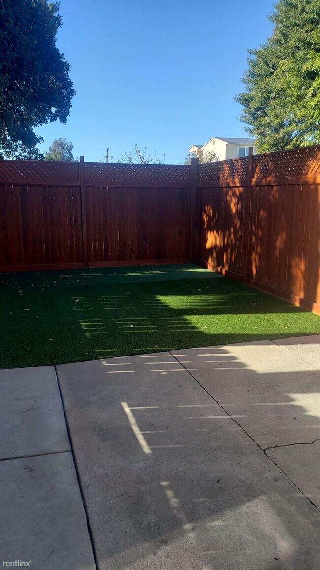 5666 Dorothy Way San Diego, CA 92115 photo 2