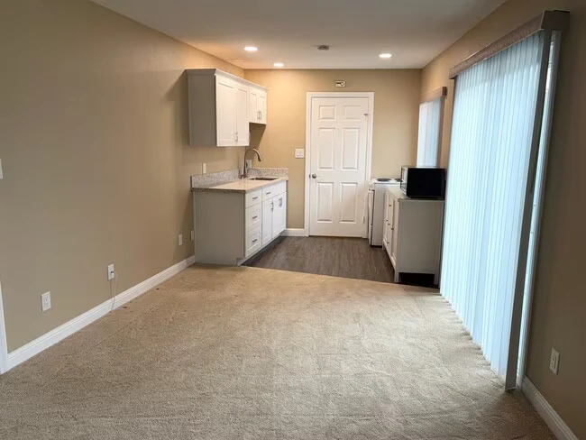 8700 Rumson Dr Santee, CA 92071 photo 2