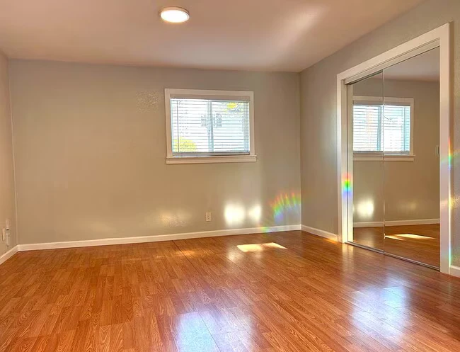 5029 Barrett Ave Richmond, CA 94805 photo 3